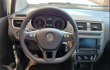 Volkswagen Fox 1.6 Connect - Foto #3
