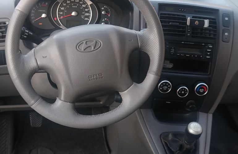 Hyundai Tucson GL 2.0 16V - Foto #6