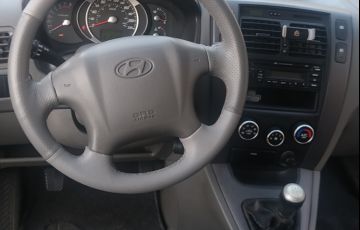 Hyundai Tucson GL 2.0 16V - Foto #6