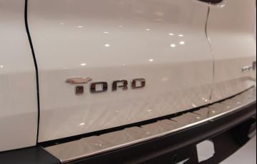 Fiat Toro 1.3 Turbo 270 Volcano At6 - Foto #10