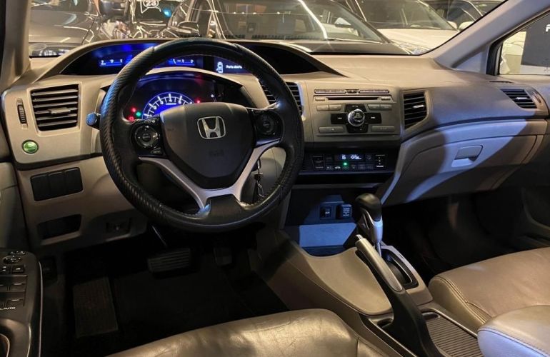 Honda Civic 1.8 LXS 16v - Foto #7