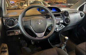 Toyota Etios 1.3 X 16v - Foto #8