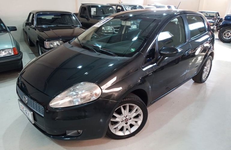 Fiat Punto 1.6 Essence 16v - Foto #1