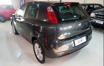 Fiat Punto 1.6 Essence 16v - Foto #7