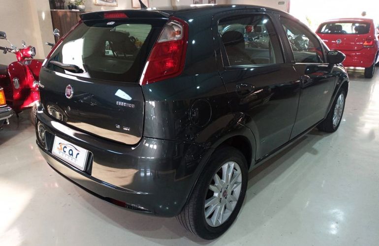 Fiat Punto 1.6 Essence 16v - Foto #9