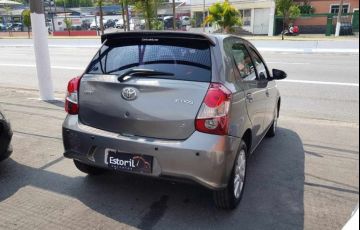 Toyota Etios 1.5 X Plus 16v - Foto #6