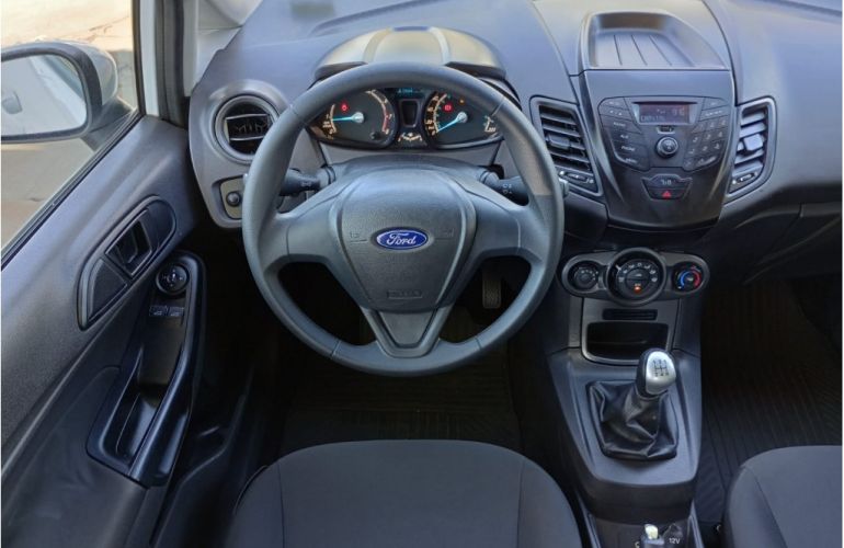 Ford New Fiesta S 1.5 16v - Foto #10