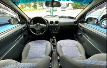 Chevrolet Celta 1.0 MPFi Life 8v - Foto #9