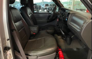 Ford Ranger XLS 4x4 3.0 (Cab Dupla) - Foto #3
