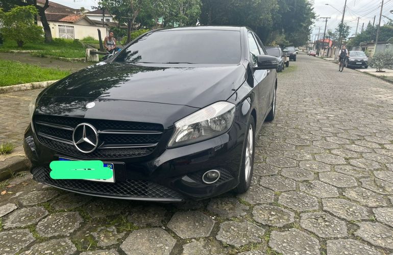 Mercedes-Benz Classe A 200 Style 1.6 DCT Turbo - Foto #4