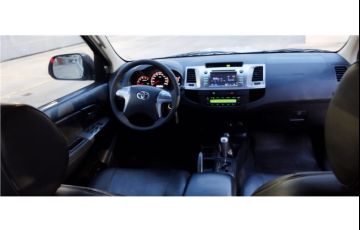 Toyota Hilux 3.0 Srv Top 4x4 CD 16V Turbo Intercooler Diesel 4p Automático - Foto #9