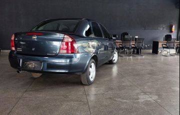 Chevrolet Corsa Sedan Maxx - Foto #4