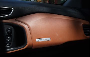 Chevrolet Onix 1.4 Activ SPE/4 (Aut) - Foto #6