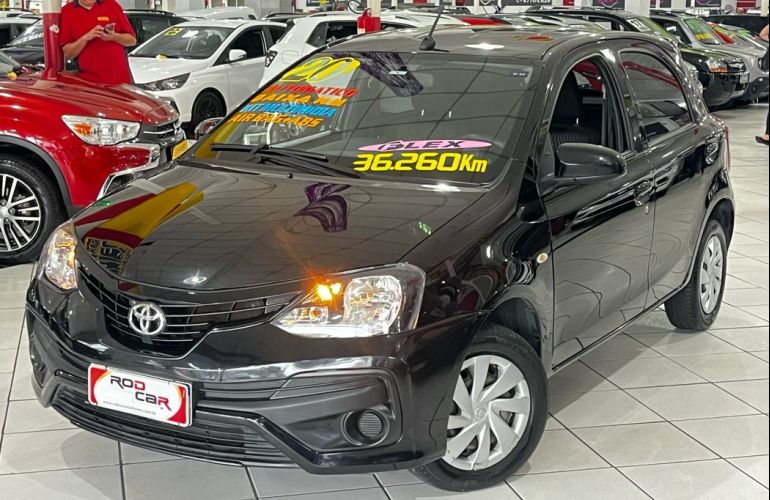 Toyota Etios 1.3 X 16v - Foto #3