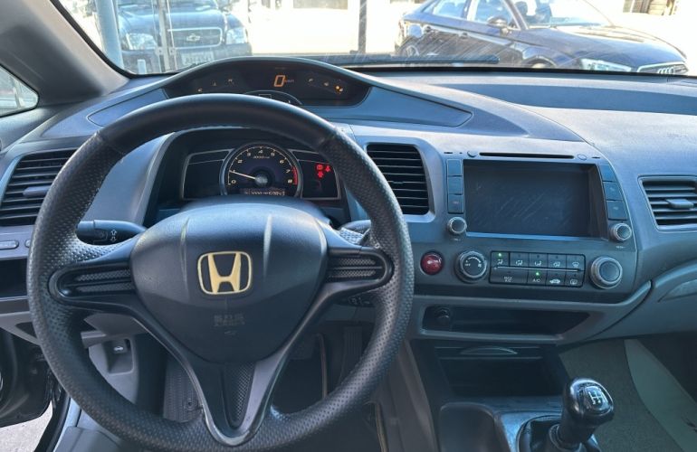 Honda Civic LXS 1.8 i-VTEC (Flex) - Foto #7