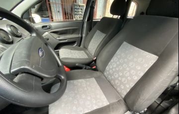 Ford Fiesta Hatch 1.0 (Flex) - Foto #4