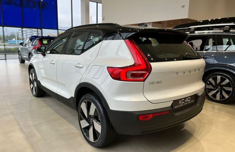 Volvo Xc40 P8 Recharge Twin Ultimate Awd - Foto #4