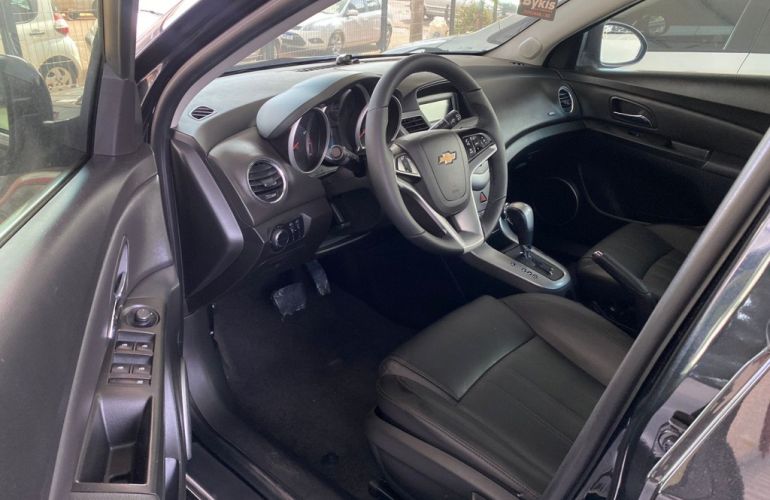 Chevrolet Cruze Sport6 LT 1.8 16V Ecotec (Aut) (Flex) - Foto #4