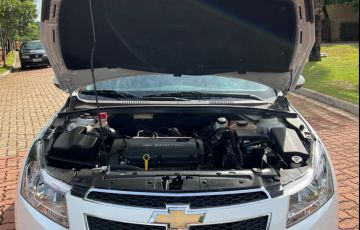 Chevrolet Cruze 1.8 LT 16V Sedan - Foto #2