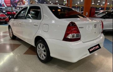 Toyota Etios 1.5 X Plus Sedan 16v - Foto #10