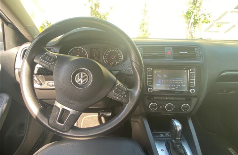 Volkswagen Jetta 2.0 Comfortline 120cv Flex 4p Tiptronic - Foto #5