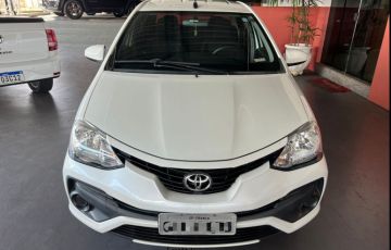 Toyota Etios 1.5 X Sedan 16v - Foto #2