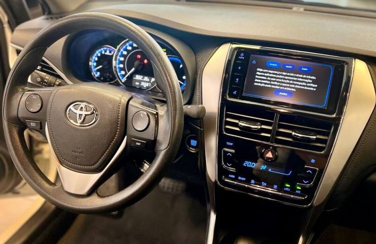 Toyota Yaris 1.5 16V Xl Plus Connect Multidrive - Foto #9