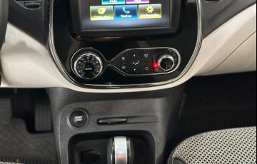 Renault Captur 2.0 16V Intense - Foto #8