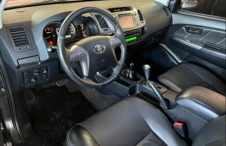 Toyota Hilux 3.0 Srv Top 4x4 CD 16V Turbo Intercooler - Foto #8