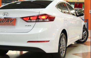 Hyundai Elantra 2.0 16v - Foto #6