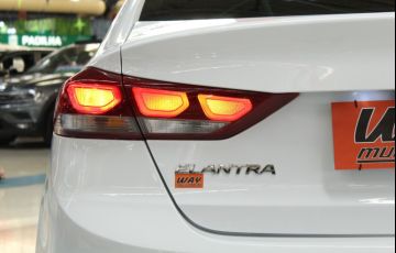 Hyundai Elantra 2.0 16v - Foto #8