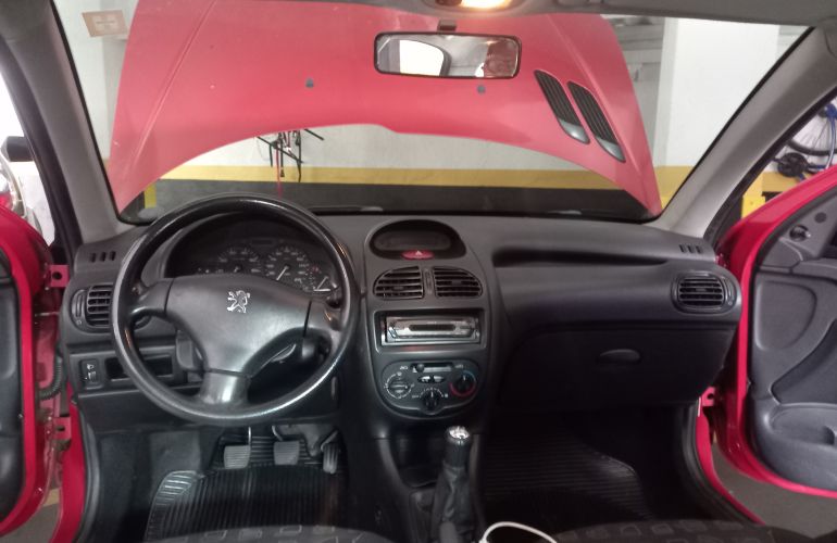 Peugeot 206 Hatch. Presence 1.4 8V - Foto #4