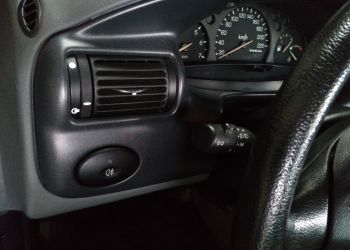 Ford Escort Sedan GL 1.6 MPi 8V - Foto #7