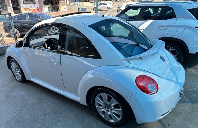 Volkswagen New Beetle 2.0 (Aut) - Foto #4