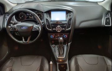 Ford Focus Hatch Titanium 2.0 16V (Aut) - Foto #9