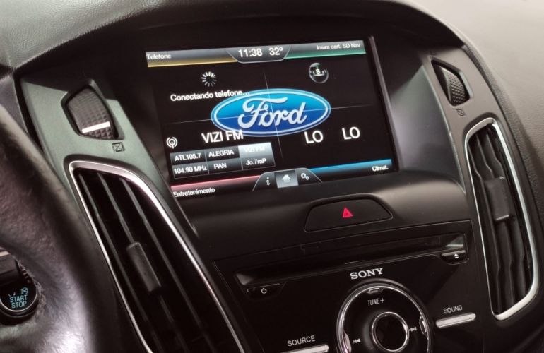 Ford Focus Hatch Titanium 2.0 16V (Aut) - Foto #10