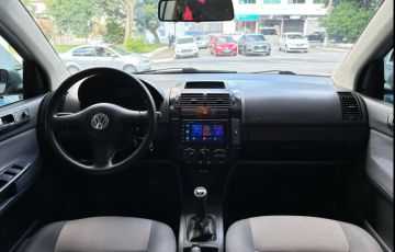 Volkswagen Polo Sedan 1.6 Mi Comfortline 8v - Foto #8