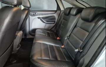 Ford Focus Hatch GL 1.6 8V (Flex) - Foto #8