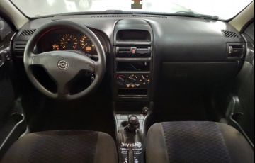 Chevrolet Astra Sedan GLS 2.0 MPFi 16V - Foto #9