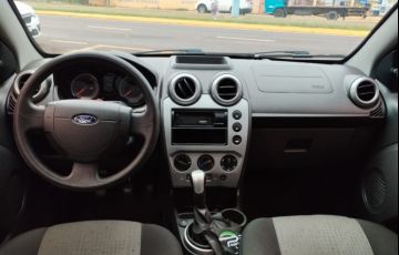 Ford Fiesta Sedan 1.6 Rocam (Flex) - Foto #9