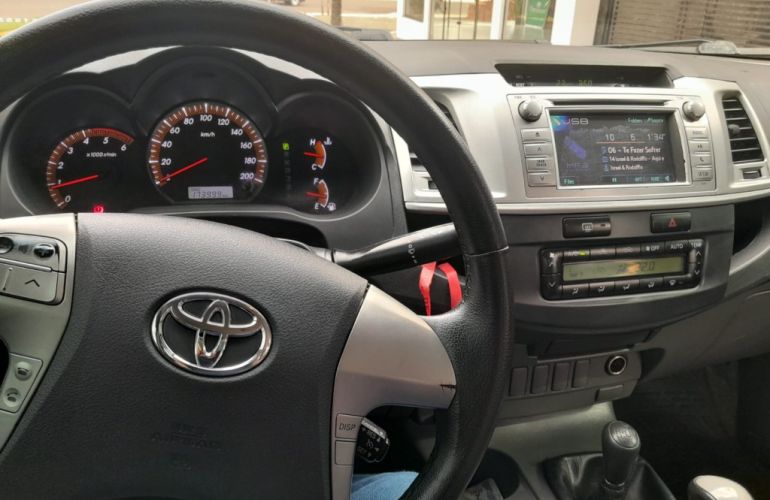 Toyota Hilux 3.0 TDI 4x4 CD SRV (Aut) - Foto #8