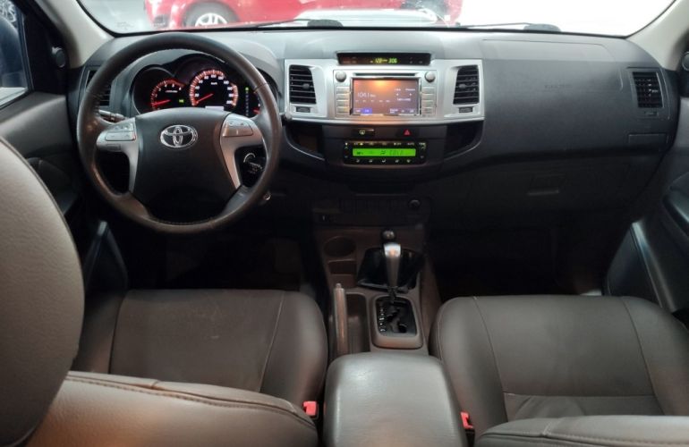 Toyota Hilux 3.0 TDI 4x4 CD SRV Top (Aut) - Foto #9