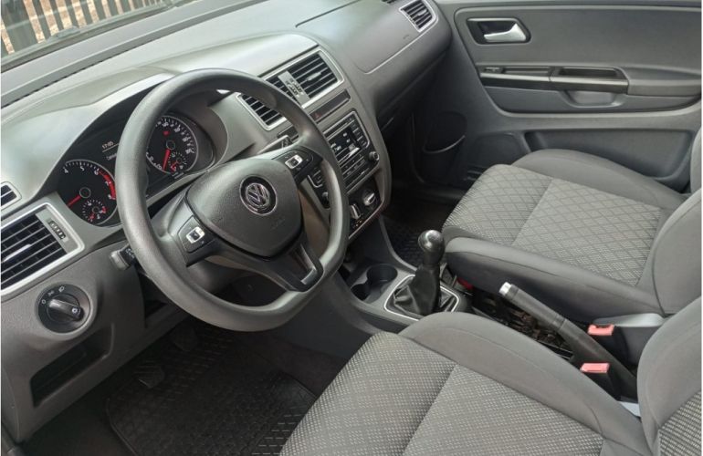 Volkswagen Fox Trendline 1.0 TEC (Flex) - Foto #6