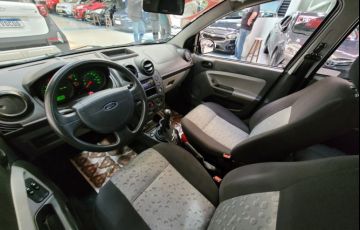 Ford Fiesta 1.0 MPi Hatch 8v - Foto #10