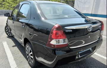 Toyota Etios Sedan Platinum 1.5 (Flex) - Foto #6