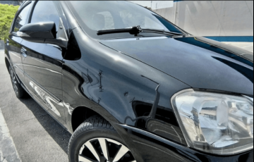 Toyota Etios Sedan Platinum 1.5 (Flex) - Foto #10