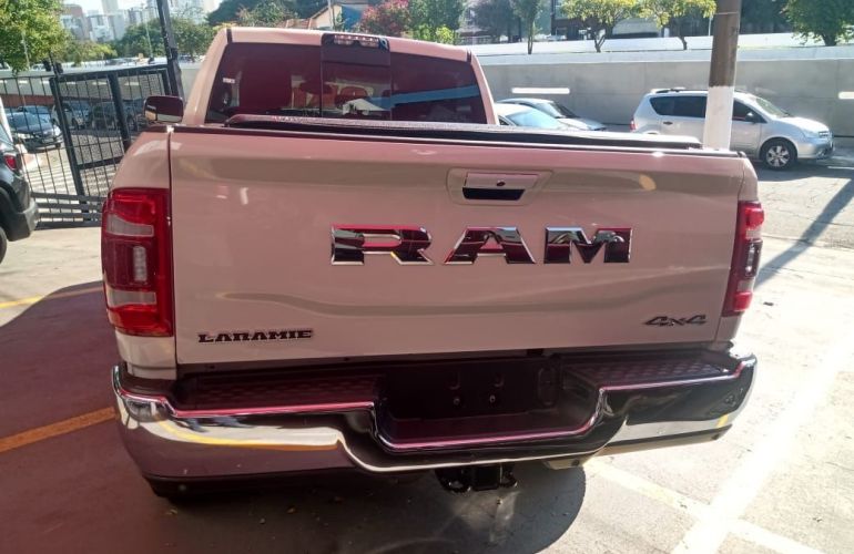 RAM 3500 6.7 I6 Turbo Laramie CD 4x4 - Foto #5
