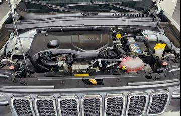 Jeep Renegade 1.3 T270 Turbo Longitude - Foto #5
