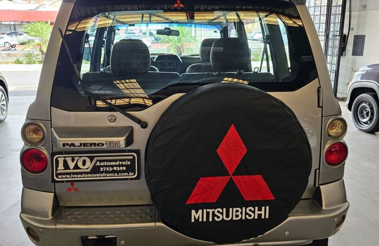 Mitsubishi Pajero Tr4 2.0 4x4 16V 140cv - Foto #5