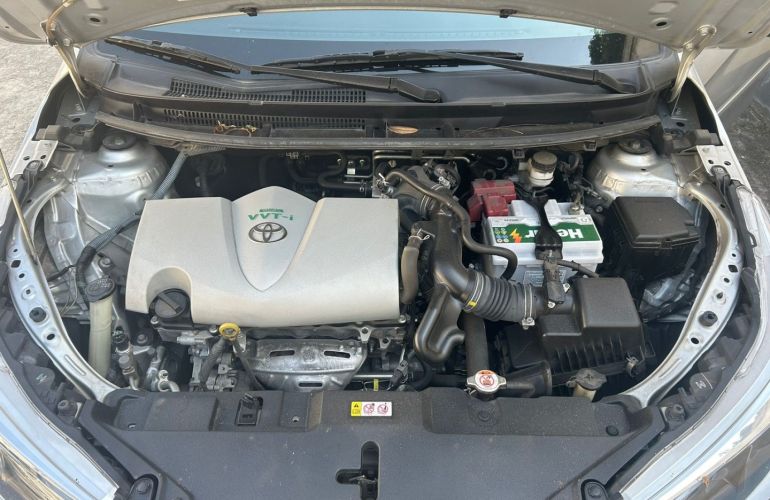 Toyota Yaris 1.5 16V Flex Sedan Xls Multidrive - Foto #5